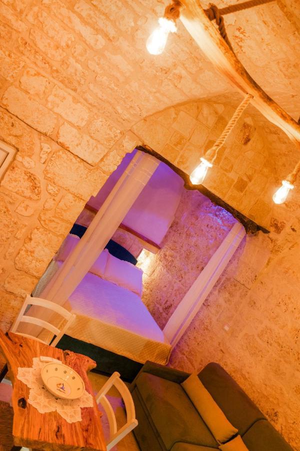 La Casedda - Apartment & Hydromassage Ceglie Messapica Bagian luar foto