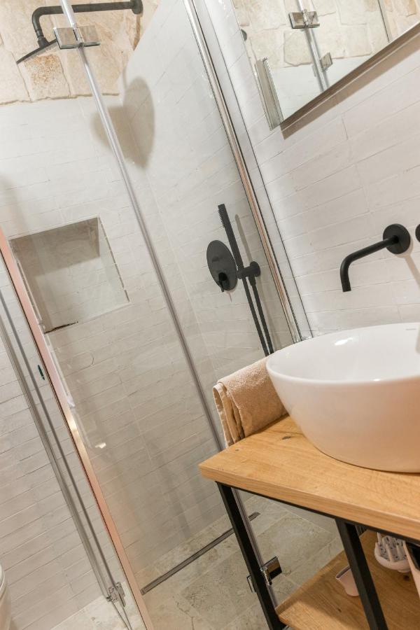La Casedda - Apartment & Hydromassage Ceglie Messapica Bagian luar foto